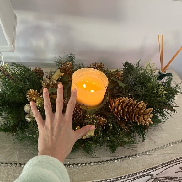 Christmas center piece - Picture 9 of 10